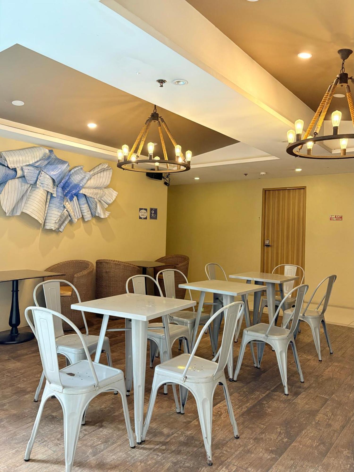 Pacific Park Hotel Quezon City Exterior foto